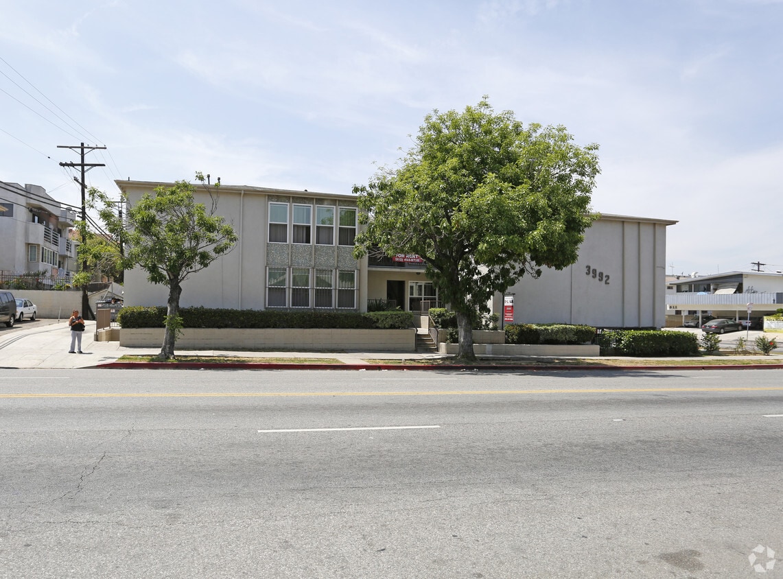 Building Photo - 3992 W 8th St