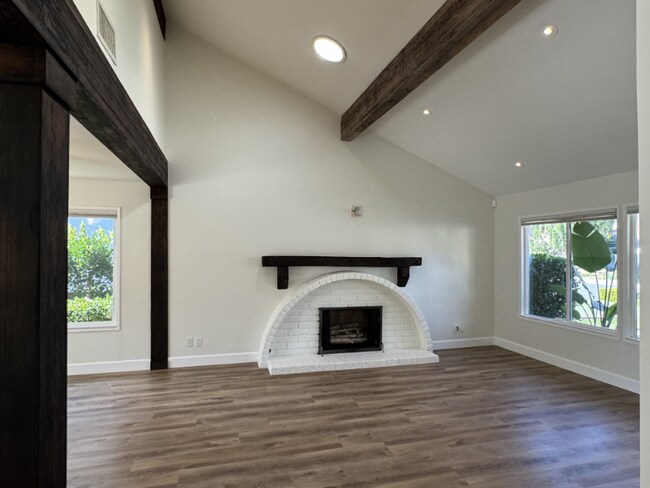 Foto del edificio - 28916 Timberlane St