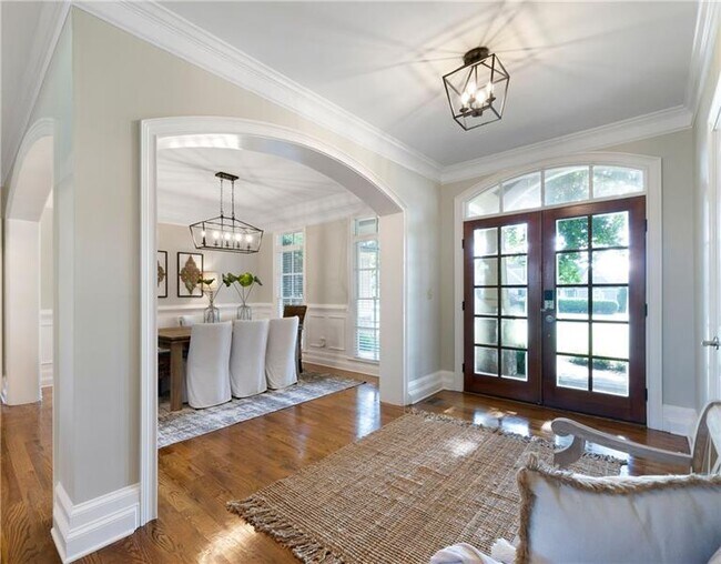 Building Photo - 22 River Shoals Dr
