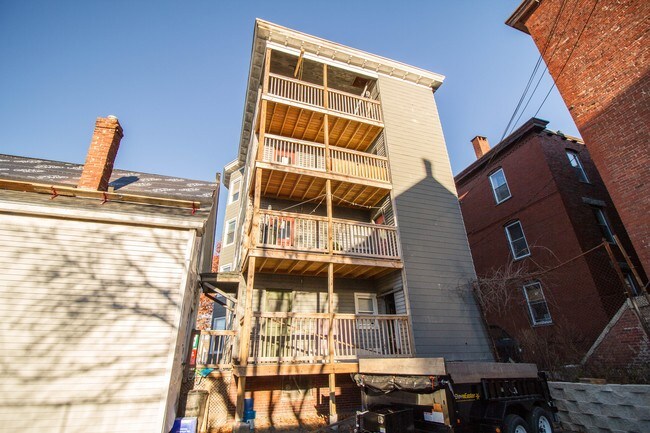 Foto del edificio - 106 Cumberland Ave