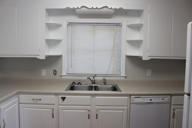 Foto del edificio - LaFayette Village
