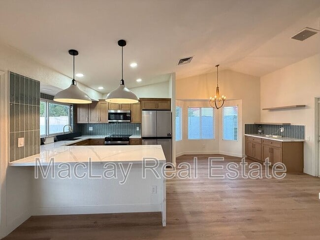 Foto del edificio - 1720 W Highland St