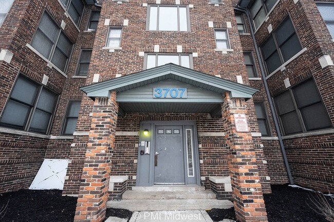 Building Photo - 3715 N Meridian St