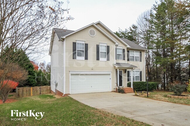 Building Photo - 196 Huron Ct