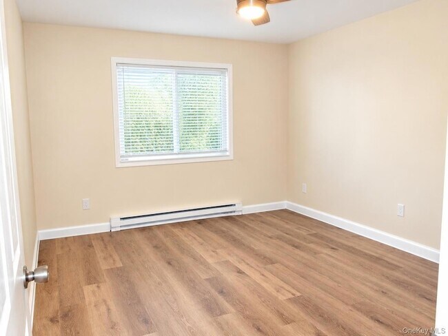 Foto del edificio - 506 Alden Ct N