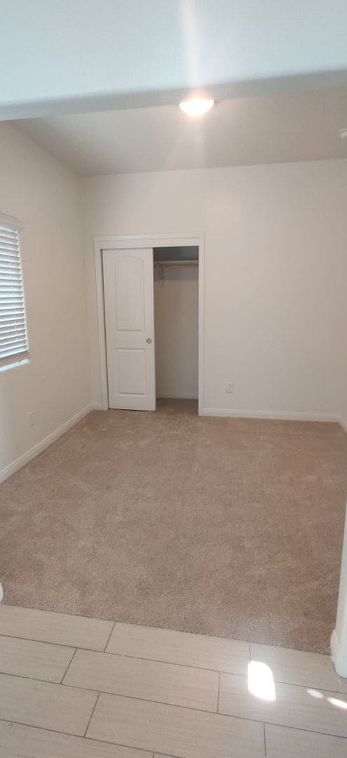 Building Photo - 4 Bed 2 Bath Home in NE Bakersfield!