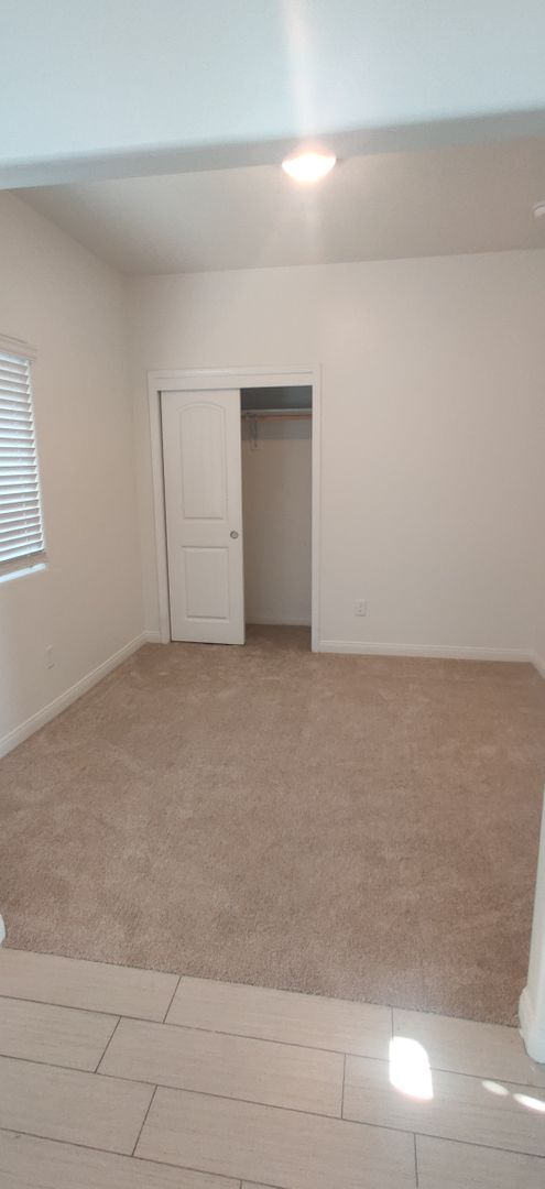 Foto del edificio - 4 Bed 2 Bath Home in NE Bakersfield!