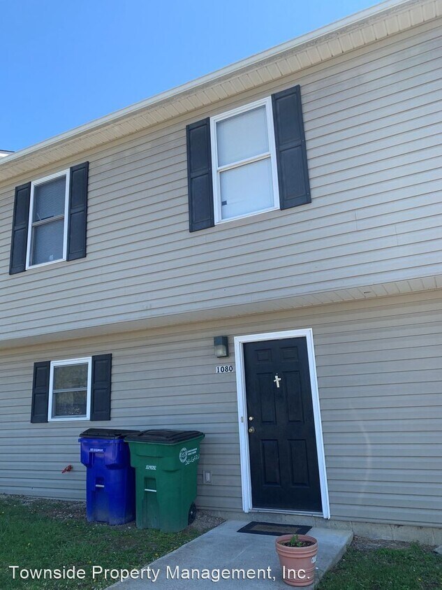 Primary Photo - 3 br, 2.5 bath House - 1080 Long St.
