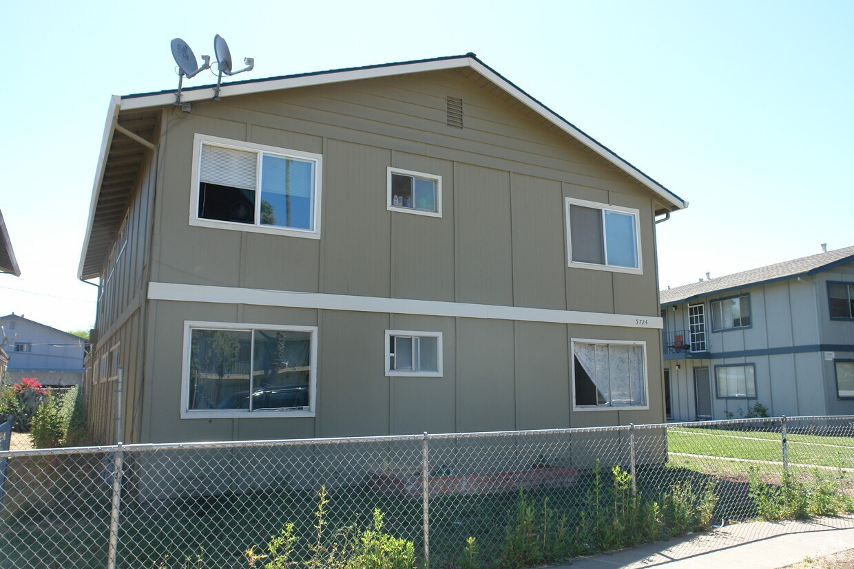 Building Photo - 5724 Tucson Dr