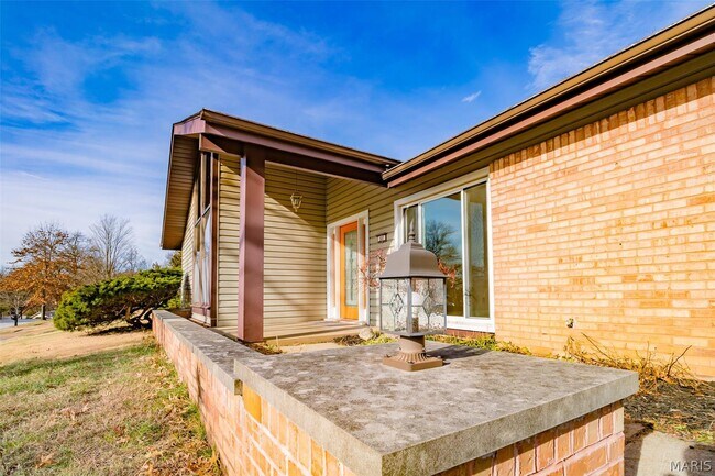 Foto del edificio - 507 Glenmeadow Dr