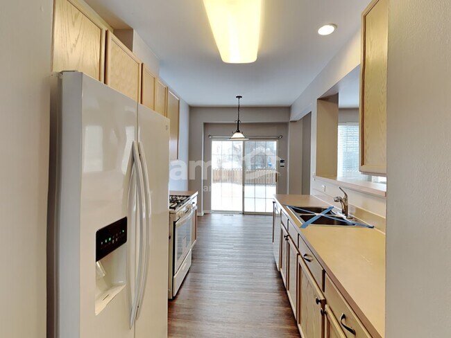 Foto del edificio - 2717 Avalon Ln