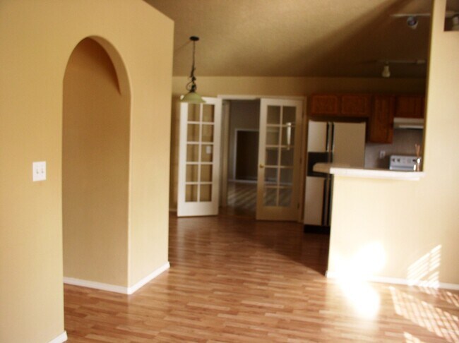 Foto del edificio - NW Meridian 3 bdrm Home for Rent with RV s...