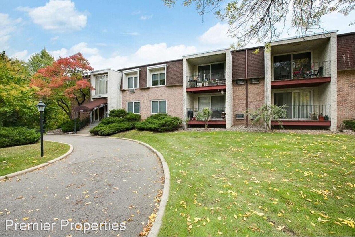 Foto principal - 2 br, 1 bath House - 6415 York Ave S #201