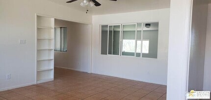 Building Photo - 66781 Vista Pl
