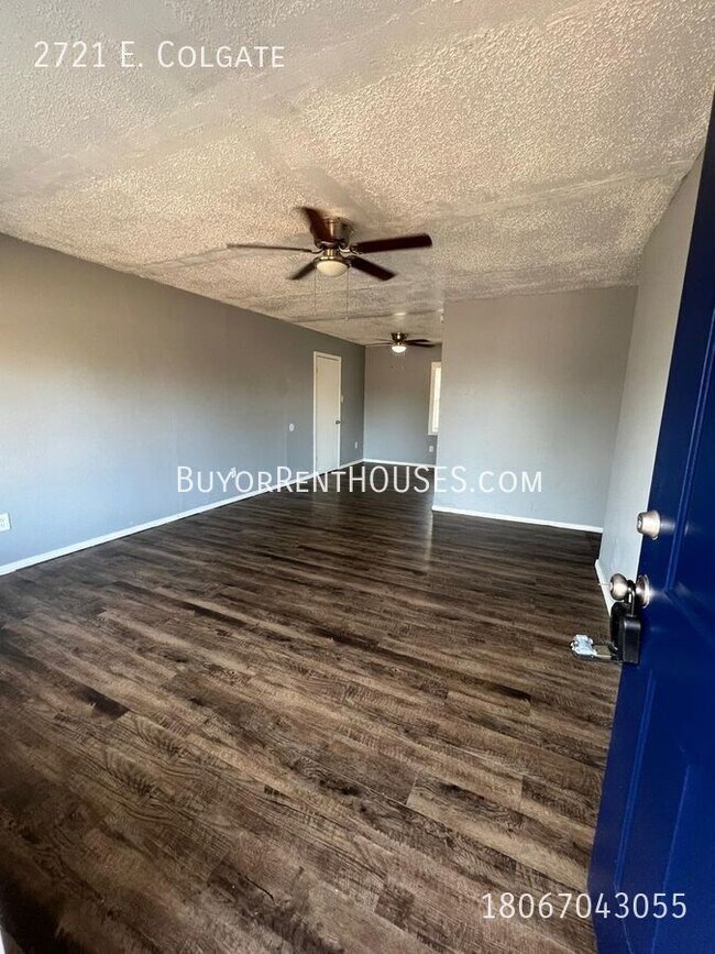 Foto del edificio - PRICE REDUCTION! $499 Move-In Special (+ a...