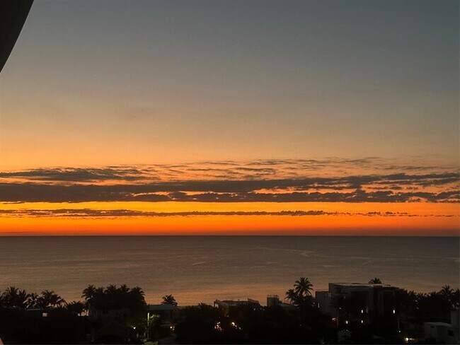 Foto del edificio - 2821 N Ocean Blvd