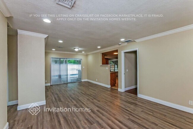 Foto del edificio - 6460 Grant Ct