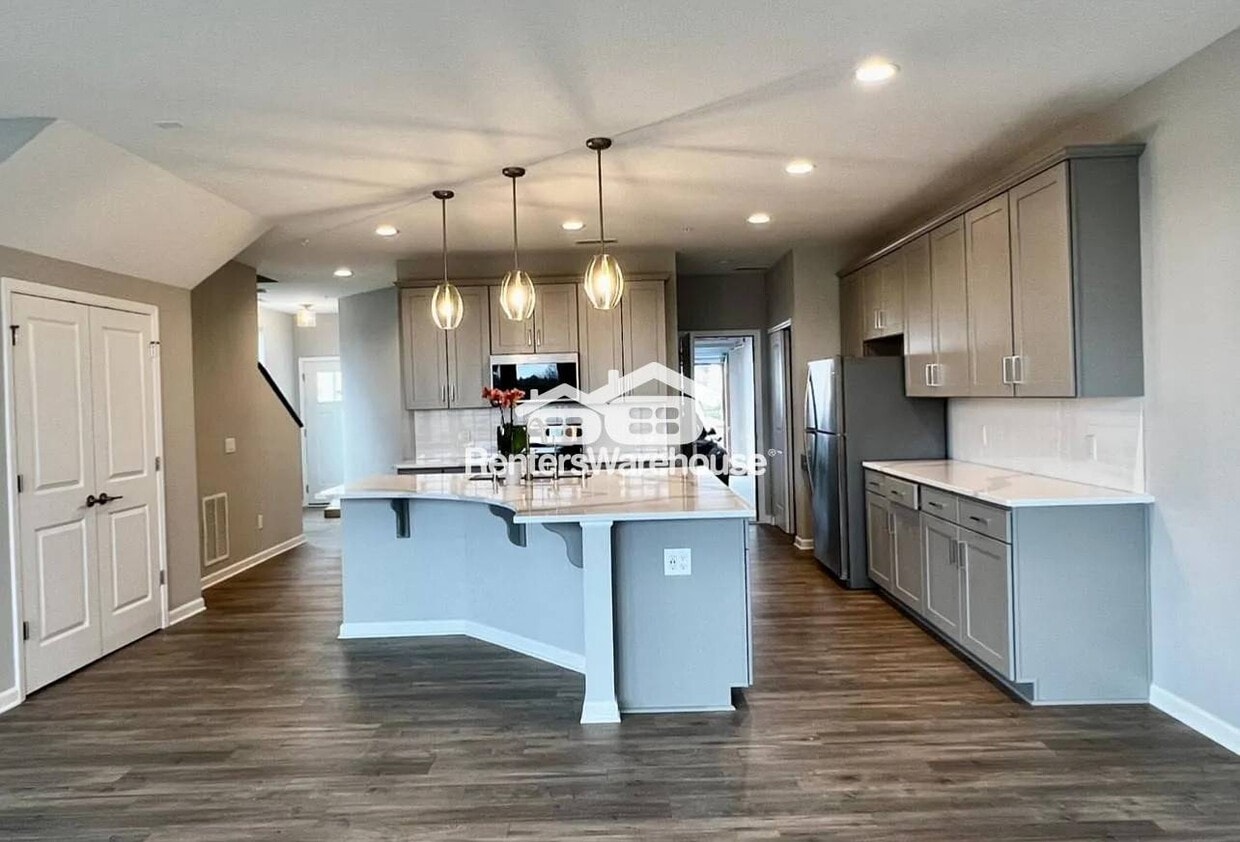 Foto principal - 5960 Urbandale Ln N