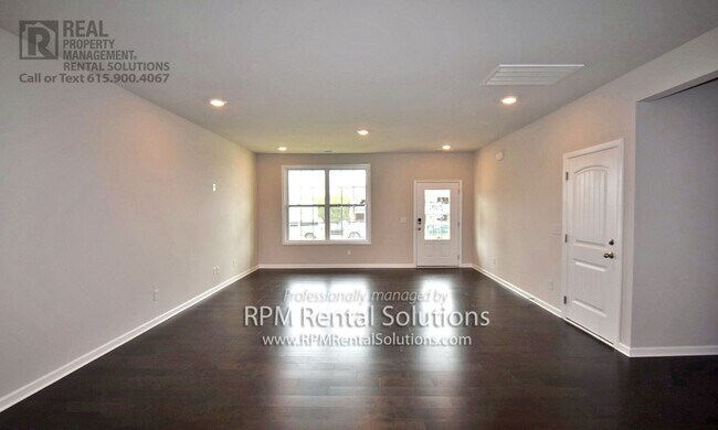 Foto del edificio - * PENDING** Gorgeous, luxury 4BR/3BA Smyrn...