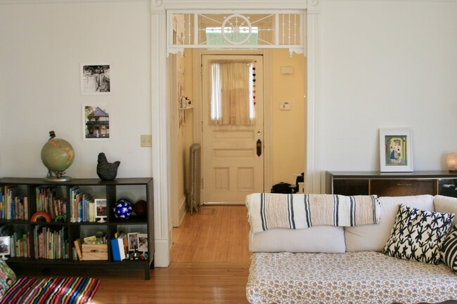 Foto del edificio - 1601 DuPont Ave N