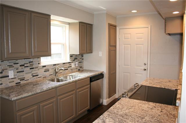 Building Photo - 6536 Brookside Dr