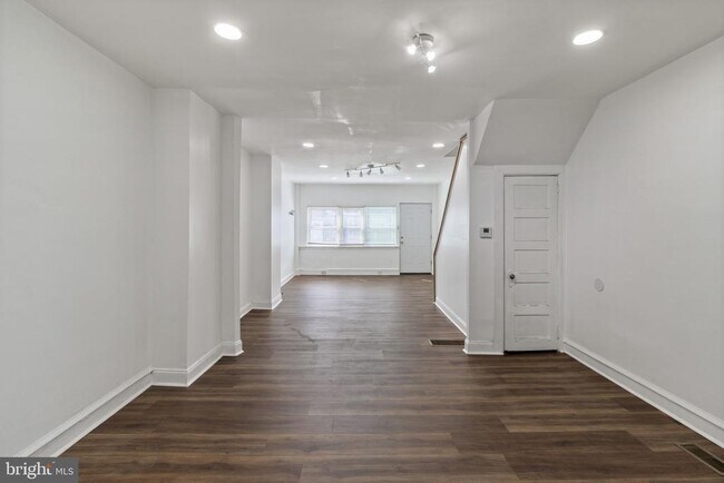 Foto del edificio - 6513 Allman St