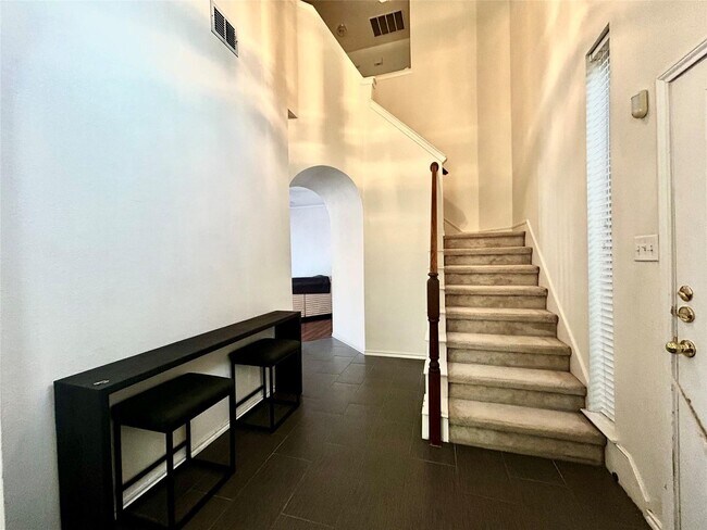 Foto del edificio - Spacious Home in BISD