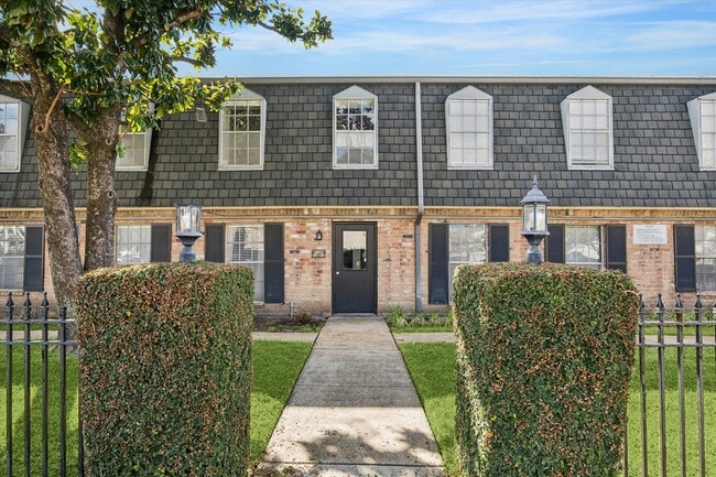 Building Photo - 9031 Gaylord Dr