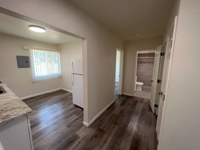 Foto del edificio - 942 N Van Ness Ave