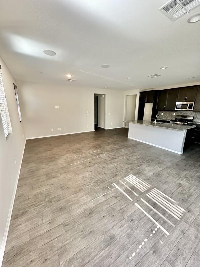 Building Photo - 24164 Selwood Dr