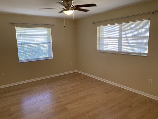 Foto del edificio - 9105 SW 137th Ter