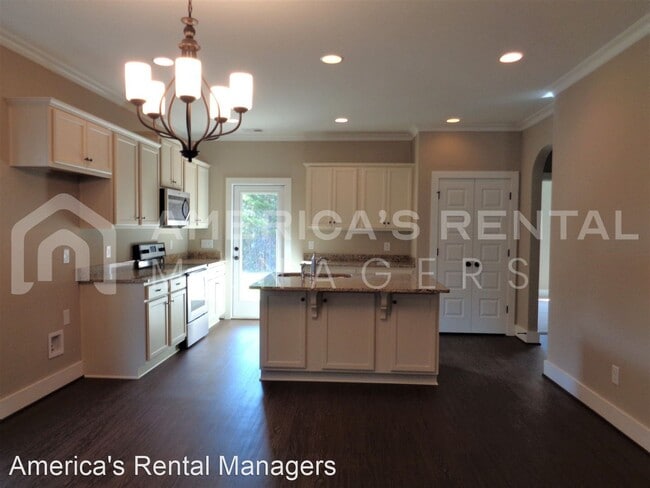 Foto del edificio - 4 br, 2 bath House - 5549 Park Side Road