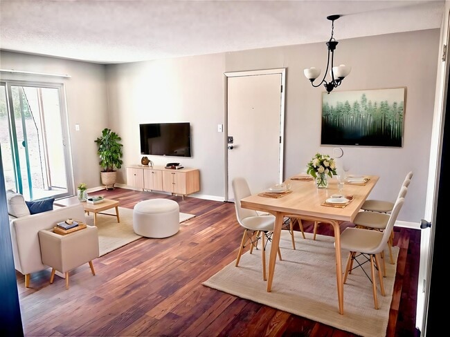 Building Photo - The Woodlands Apartment Homes, LLC