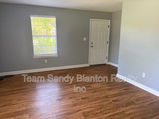 Foto del edificio - 204 Brandywine Rd
