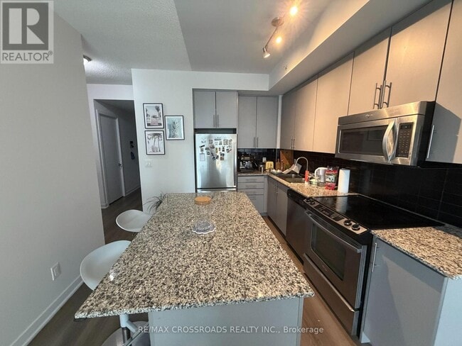 Photo du bâtiment - 60 Berwick Ave