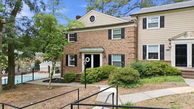 Foto del edificio - 3733 Yorktown Pl