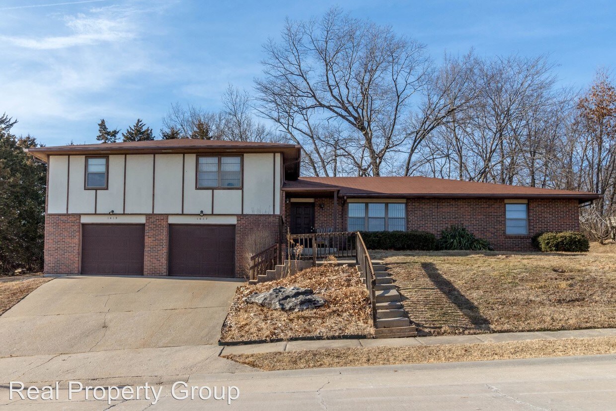 Primary Photo - 1617-1619-1619 Handley Pl