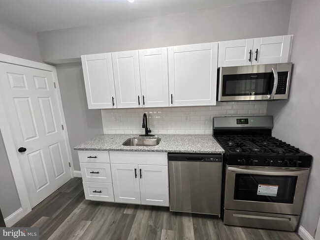 Foto del edificio - 7331 Berkshire Rd