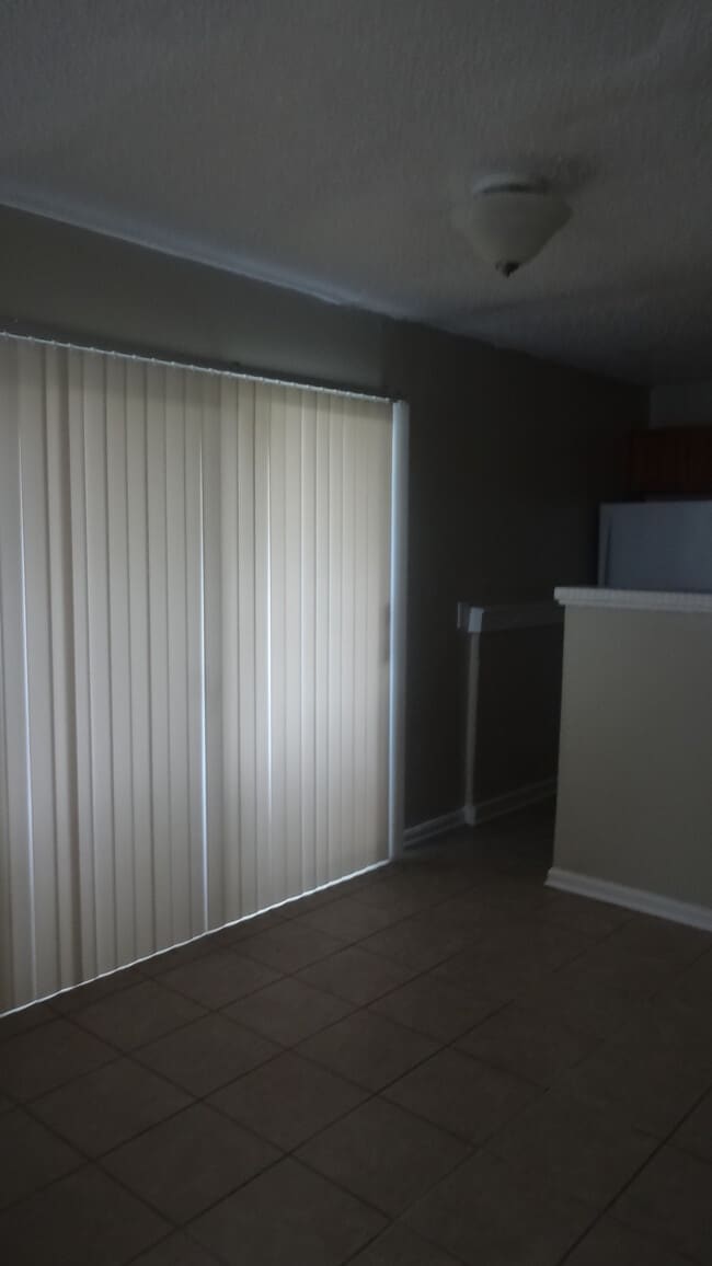 Building Photo - 708 Dondee Dr