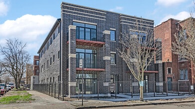Building Photo - 6343 S Drexel Ave