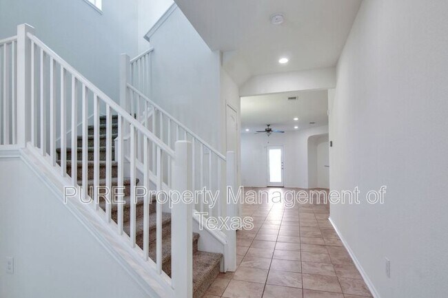 Foto del edificio - 1029 Clove Hitch Dr