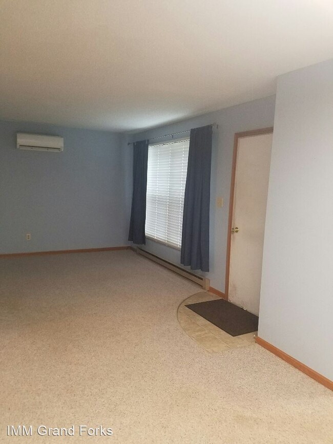 Building Photo - 3 br, 2 bath House - 2247 Springbrook Ct.