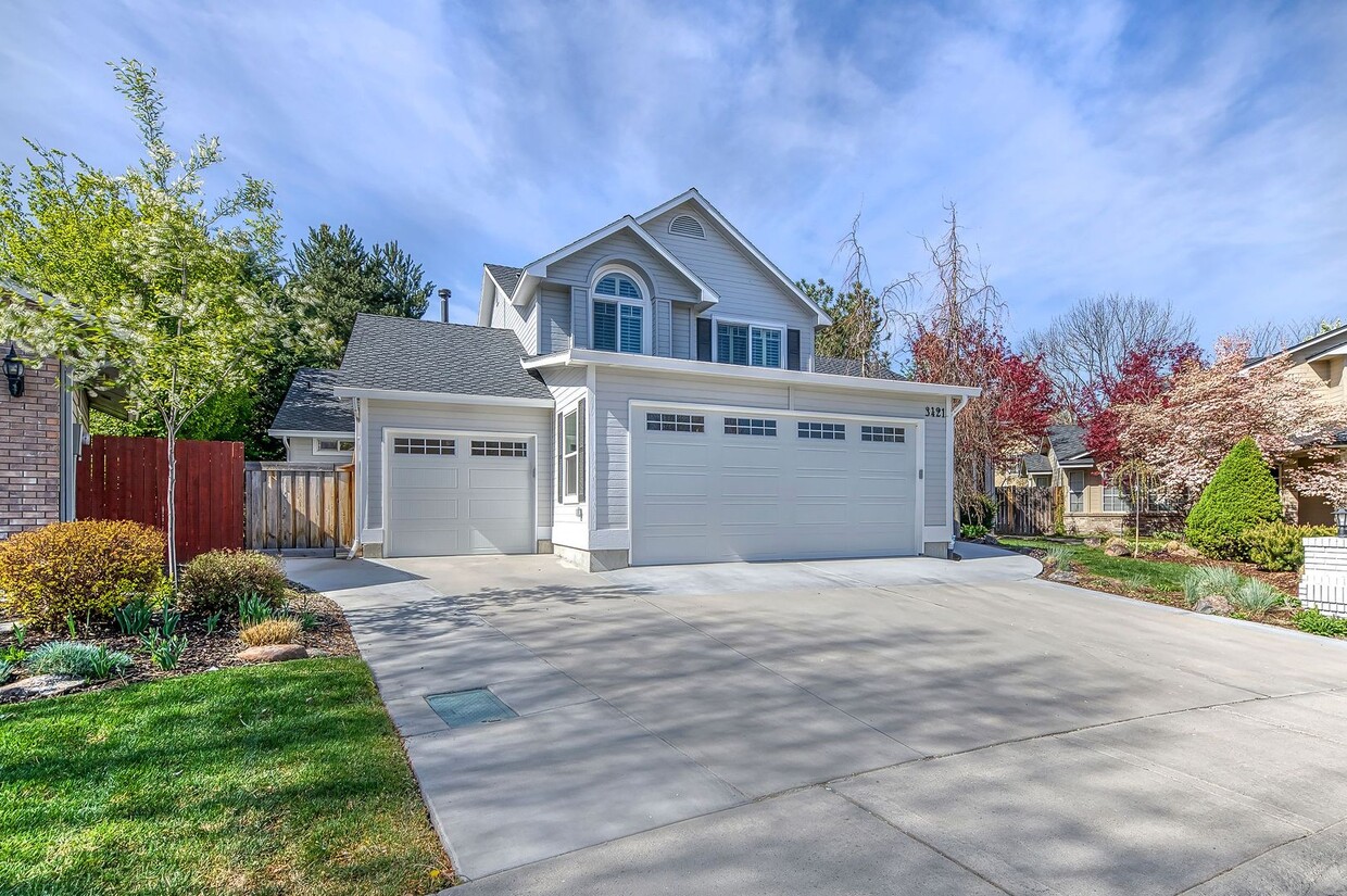 Foto principal - Gorgeous home in SE Boise's Barber Point