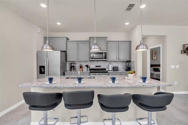 Building Photo - 7267 Oakmoss Loop