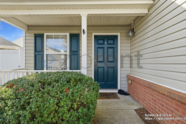 Building Photo - 122 Swanee Ln