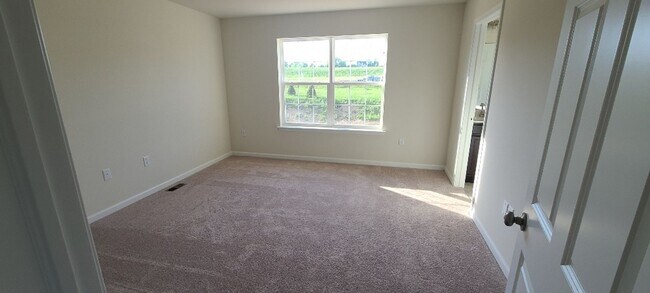 Building Photo - 567 Brook Shire Ct