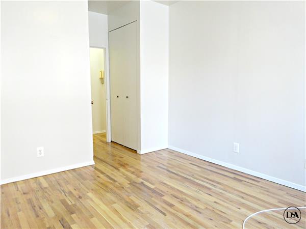 Building Photo - 29 Avenue B