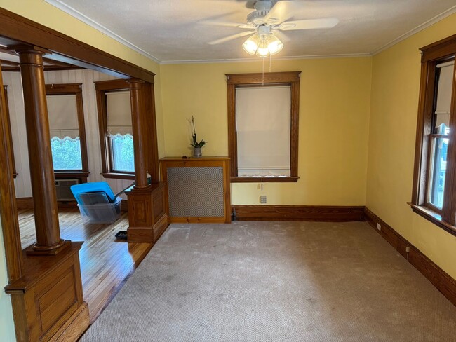 Foto del edificio - 7-9 Lamoille Ave