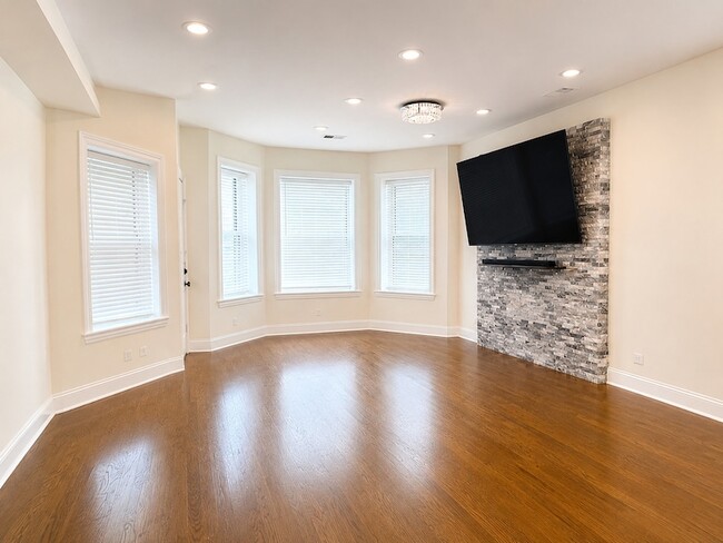 Foto del edificio - 4935 W Fulton St