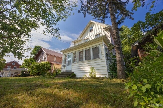 Building Photo - 1112 College Ave